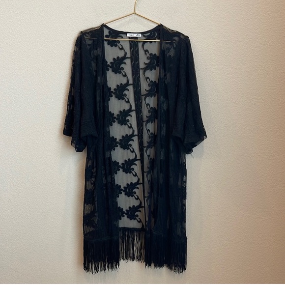 Dex Sheer Fringe Lace Kimono Size Large - Picture 3 of 8